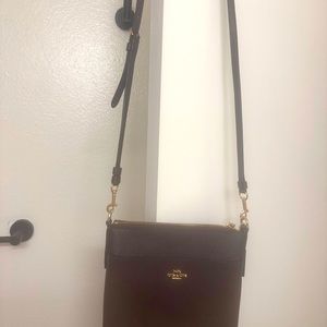 Coach sling messenger bag brand new
